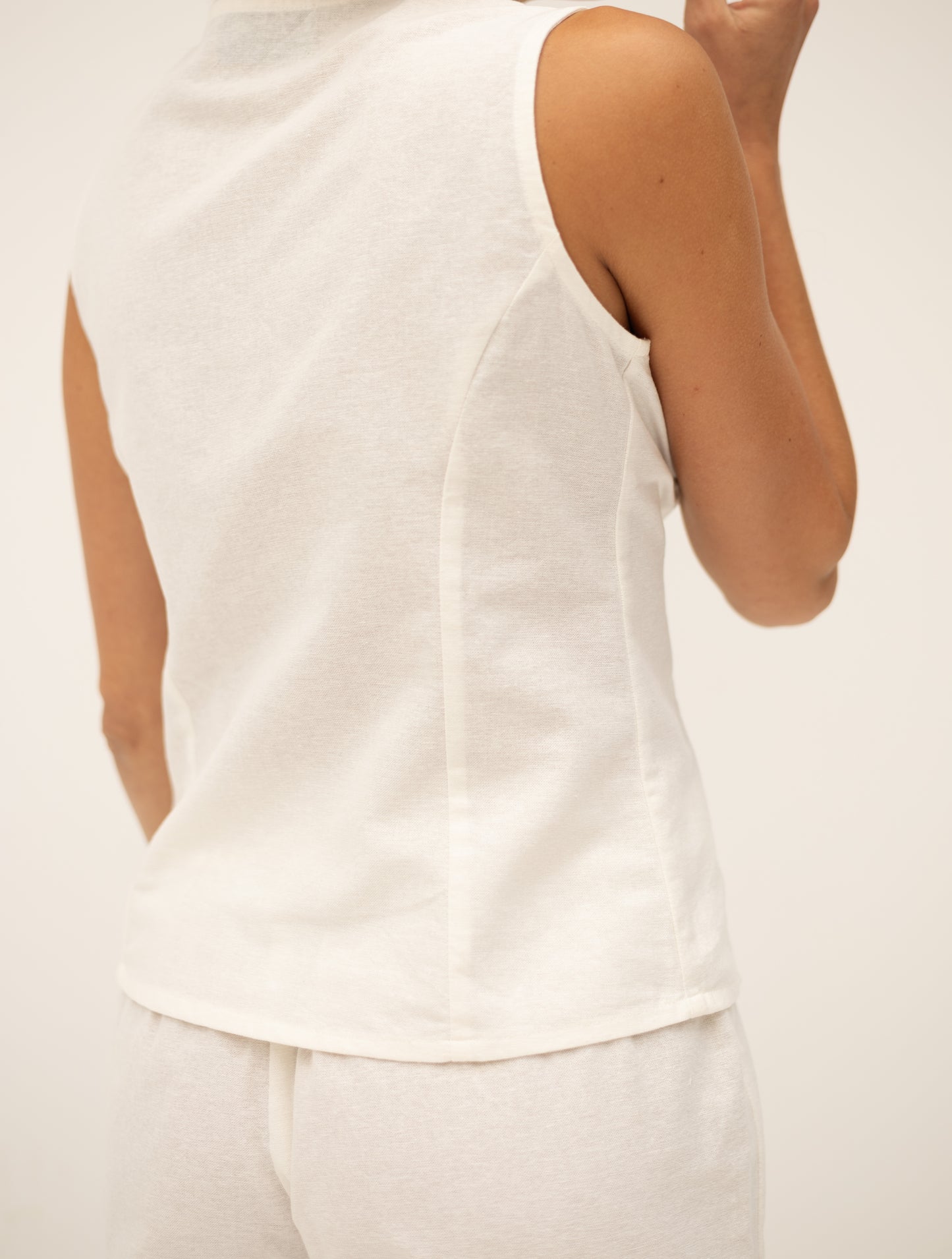 Coconut White | GILET